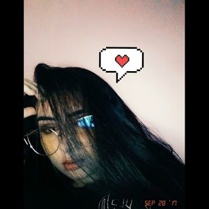 Meet your Posher, Neida